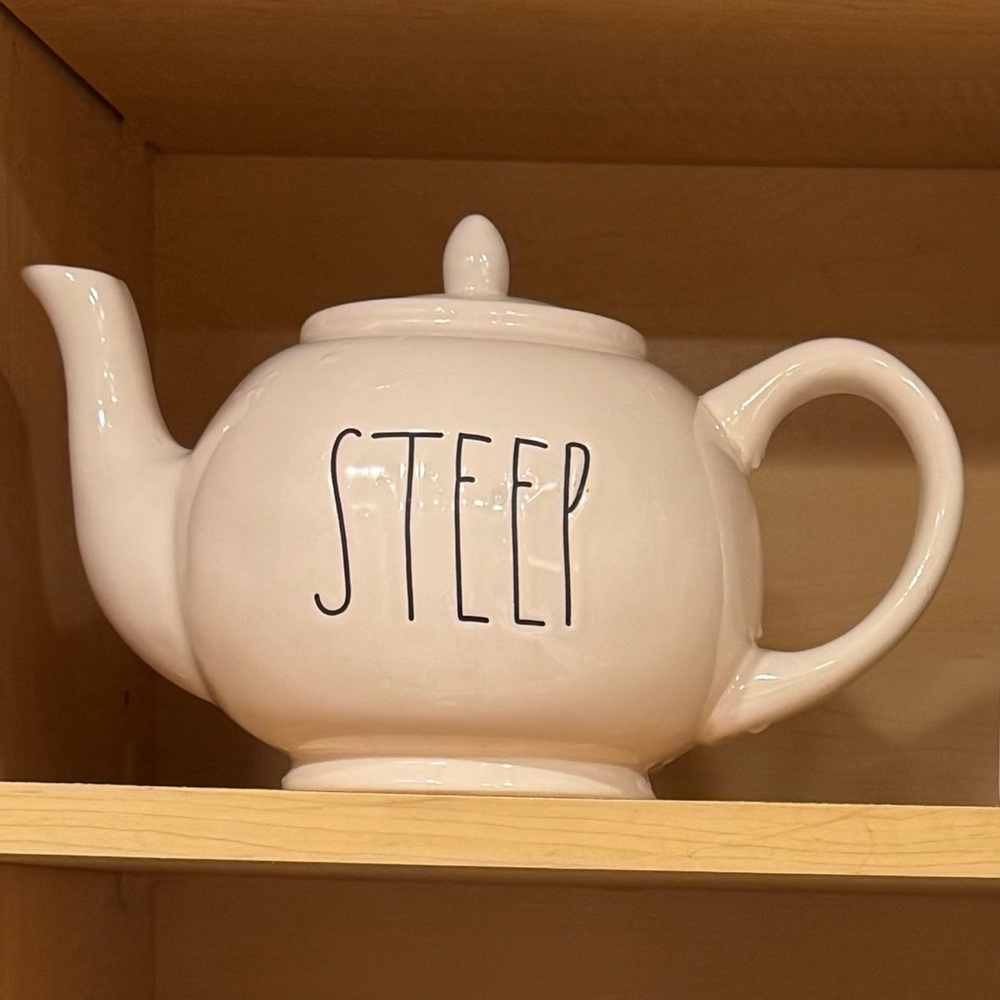 Rae Dunn steep teapot